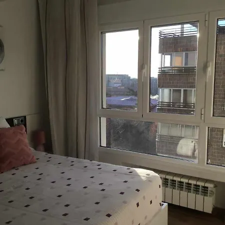 Gran Piso Alto Luzdiseno Centrico Con Garaje * León