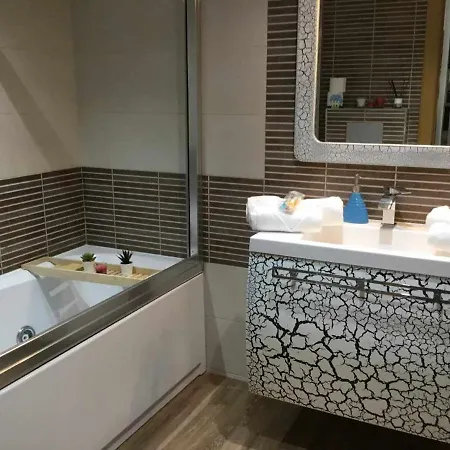 Gran Piso Alto Luzdiseno Centrico Con Garaje Apartment Leon