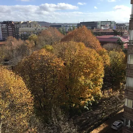 Gran Piso Alto Luzdiseno Centrico Con Garaje דירה *