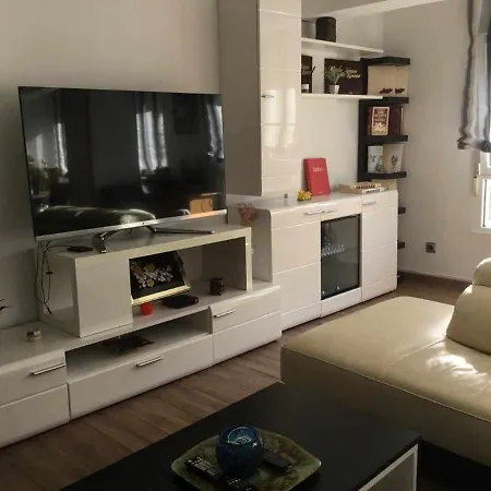 Gran Piso Alto Luzdiseno Centrico Con Garaje דירה