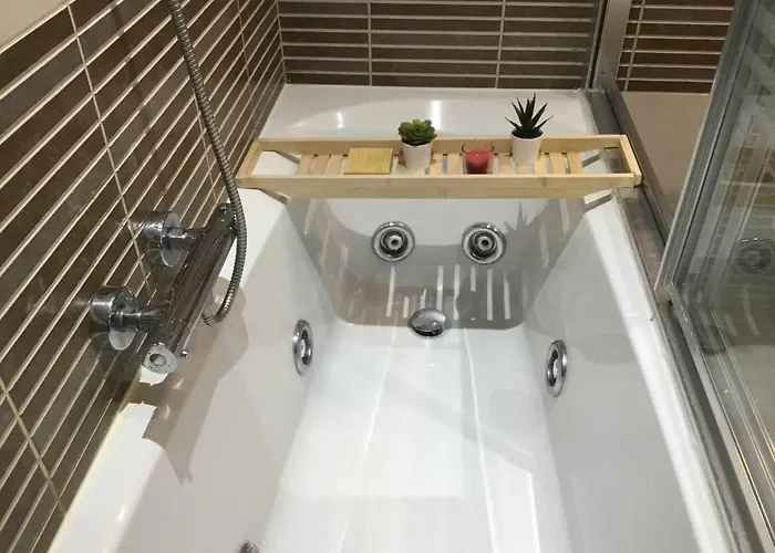 Gran Piso Alto Luzdiseno Centrico Con Garaje Апартаменты *