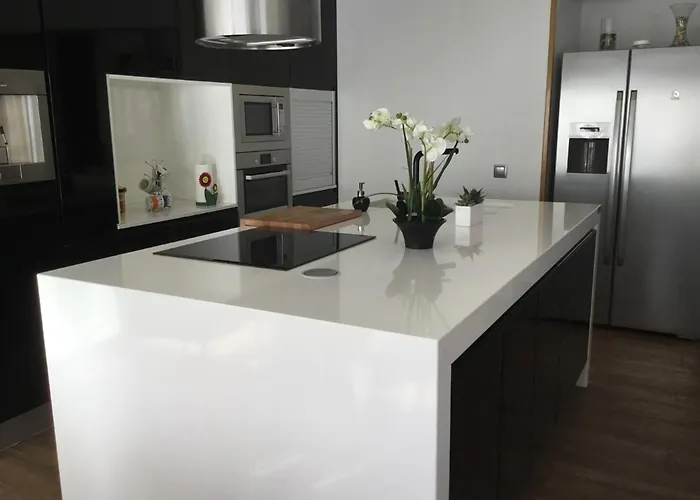 Gran Piso Alto Luzdiseno Centrico Con Garaje *