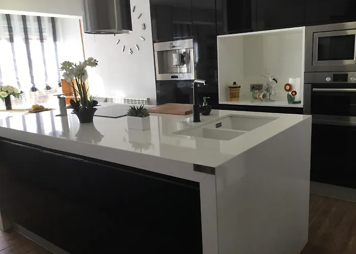 Gran Piso Alto Luzdiseno Centrico Con Garaje Леон