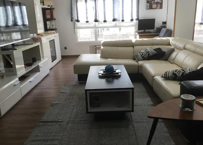 Gran Piso Alto Luzdiseno Centrico Con Garaje *