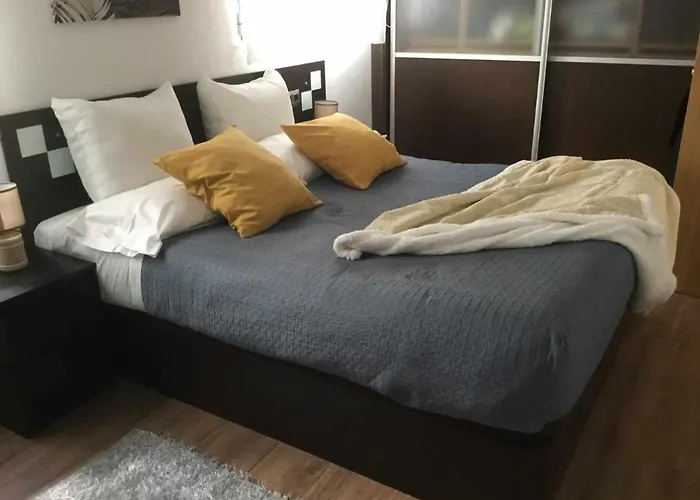 Gran Piso Alto Luzdiseno Centrico Con Garaje León